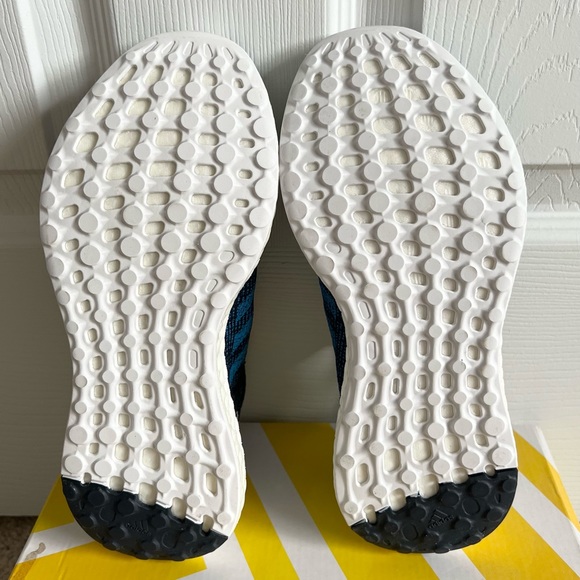Adidas PureBOOST GO - Picture 9 of 10